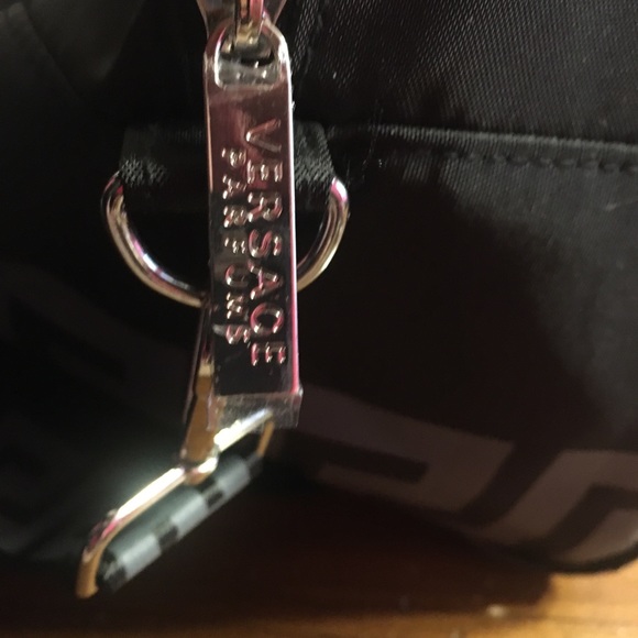 Versace Parfums Black Duffel Bag **BRAND NEW** - Picture 4 of 5